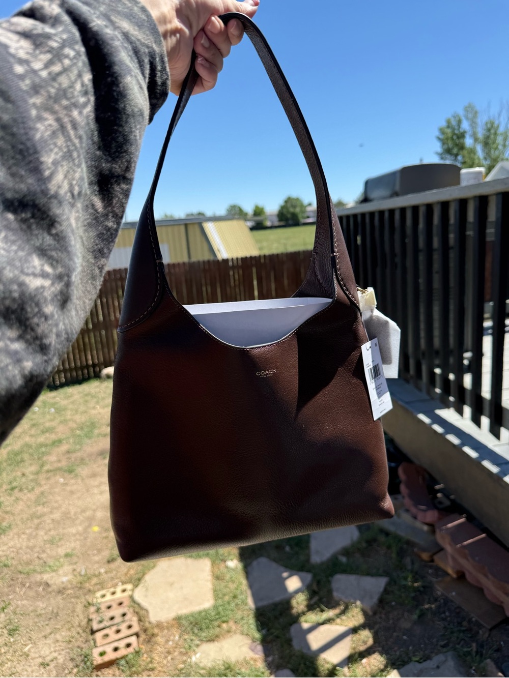 Authentic Coach Brooklyn Shoulder Bag 28 in Maple. Brand new with tags - Picture 2 of 4